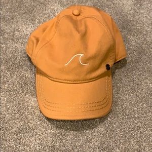 Roxy wave baseball hat.